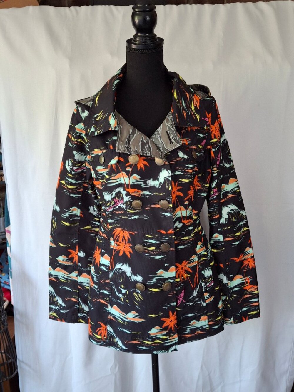Hurley Black Tropical Print Jacket with hood - Picture 3 of 16